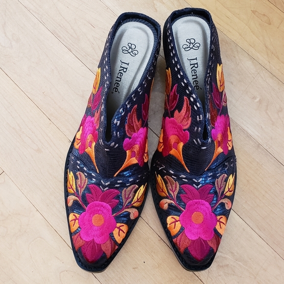 J.Renee Shoes - NWOT J. Renee Floral Embroidered Mules